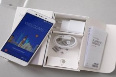 Zenfone 3 - Vỏ kim loại giá khoảng 5,99 triệu đồng