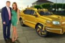 Choáng ngợp với SUV bọc thép mạ vàng cho ông Donald Trump