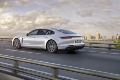[VIDEO] Porsche Panamera mới có thêm nhiều biến thể, giá bán cao nhất lên tới 3,4 tỷ VNĐ