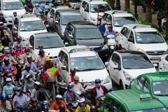 Tắc đường, ô nhiễm không cản Việt Nam trở thành quốc gia có mức tăng trưởng xe hơi lớn nhất thế giới