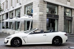 Trải nghiệm lái xe Maserati tại Italy cho khách hàng Việt