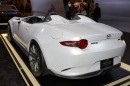 Hai mẫu xe độ khủng của Mazda phô diễn gợi cảm tại SEMA 2016