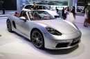 Siêu xe mui trần Porsche 718 Boxster giá 3,5 tỷ tại Việt Nam