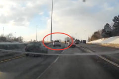 Clip cảnh sát lao ra bắt xe gây tai nạn trên cao tốc