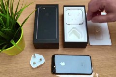 iPhone 7 Jet Black giá cũng bằng các màu khác