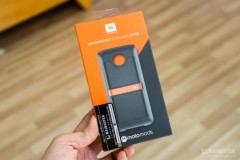 Khui hộp Moto Mod JBL Soundboost - Công suất 6 Watts, dễ kết nối, dễ trải nghiệm
