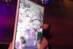 Lộ diện ảnh Xiaomi Mi MIX phiên bản màu trắng tinh tế