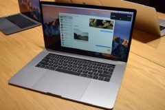 MacBook Pro mới vẫn bán siêu tốt mặc chỉ trích