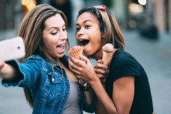 Microsoft ra mắt ứng dụng chuy&#234;n "tự sướng" cho Android