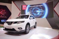 Mới ra mắt, Nissan X-Trail bán vượt mu-X và Oulander