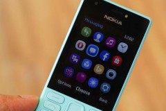 Nokia 216 cục gạch có camera selfie vừa bán ở Việt Nam