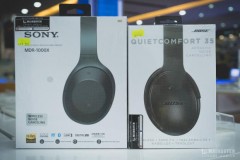 [So dáng] Sony MDR-1000X và Bose QuietComfort 35 - 'Kẻ tám lạng, người nửa cân'