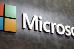 Vì email vô tình phân biệt chủng tộc, Microsoft phải xin lỗi người dùng.