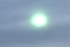 Video: UFO khổng lồ bí ẩn trên trời Nhật Bản gây kinh ngạc