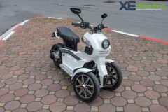 Xe máy điện 3 bánh cân bằng giá 49 triệu đồng xuất hiện tại Hà Nội