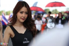 Dàn chân dài khoe sắc ở giải đua môtô châu Á