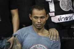 Cảnh sát bắn thủng lốp xe tải "điên", chặn lái xe "ngáo đá"