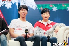 [LMHT] Score nói với Smeb: “Miễn là cậu không chết, tôi sẽ gánh”