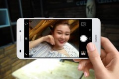 3 smartphone Huawei chuyên selfie