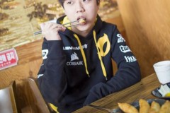 [LMHT] Ssumday "có một số vấn đề" với KT Rolster trước khi rời đi