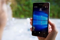 Lumia 950 bán xả hàng giá 3,9 triệu đồng tại Việt Nam