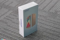 Mở hộp smartphone có không gian bảo mật riêng vừa bán ở VN