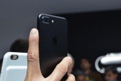 Một số người dùng iPhone 7 Plus phàn nàn về camera