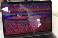 Người dùng phàn nàn Macbook Pro 2016 gặp lỗi màn hình