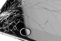 Người dùng thường làm hư điện thoại khi Apple ra iPhone mới