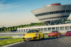 Porsche Việt Nam tặng khách mua Macan chuyến đi Đức trị giá 160 triệu đồng