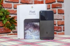 Tr&#234;n tay Google Pixel: Chiếc iPhone của thế giới Android