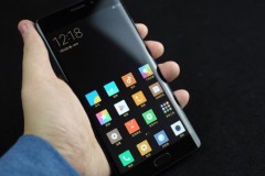 Xiaomi: Sẽ không có Mi Note 2 màn hình phẳng giá rẻ