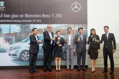 Mercedes-Benz bàn giao xe V 250 cho khu nghỉ dưỡng Furama Resort Đà Nẵng