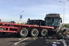 Nguyên nhân vụ tai nạn trên cao tốc khiến 1 người chết, 17 người bị thương