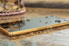 Đ&#226;y l&#224; chiếc smartphone thiết kế đẹp, chống nước cực chất