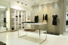 Hô biến cửa hàng chật thành rộng với vài mẹo đơn giản