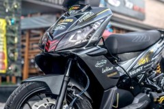 Honda Air Blade dữ dằn trong bộ cánh nòng súng