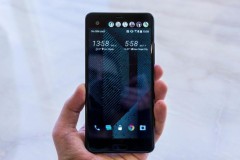 HTC ra mắt U Ultra: Màn hình 2K, Snapdragon 821, có màn hình phụ, không có jack 3.5mm