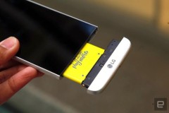 LG cho biết hãng không còn mặn mà với thiết kế module, gần như sẽ từ bỏ trên G6