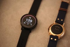 Misfit tung smartwatch màn hình cảm ứng đầu tiên