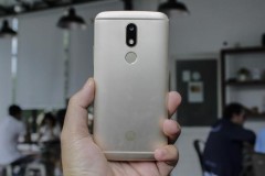 Tr&#234;n tay Moto M: Thiết kế đẹp, 4 GB RAM, mất dần chất Moto