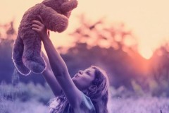 Với phụ kiện này, những đôi yêu xa sẽ không sợ cô đơn nữa!?