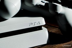 [Bộ ảnh] Sony PlayStation 4 Slim màu trắng sông băng tuyệt đẹp