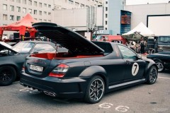 Dân chơi Nga biến Mercedes-Benz S-class thành xe bán tải