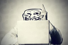 Một lập trình viên đã troll những kẻ lừa đảo qua điện thoại bằng những con bot được lập trình sẵn