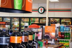 Cửa hàng tiện lợi: Tham vọng của nhà đầu tư Nhật Bản