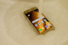 Mua điện thoại tầm giá 6 triệu, sao không nghĩ ngay đến Galaxy A3 2017???