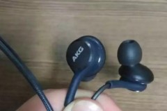 Đây chính là bộ tai nghe AKG mới dành cho Galaxy S8