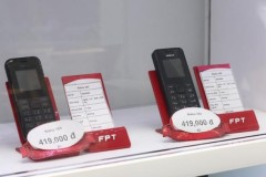 Điện thoại phổ thông vẫn chưa “chết”