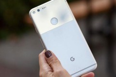 Google có thể ra mắt một mẫu điện thoại khác với Pixel 2